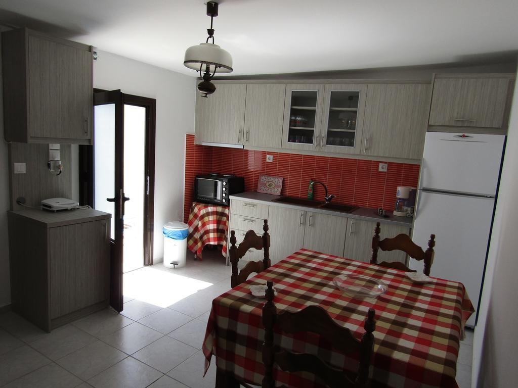 Theanos House Villa Pigi  Exterior photo